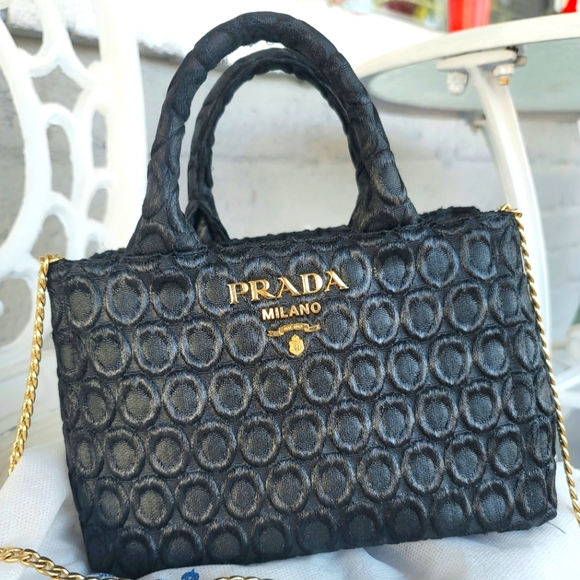 Prada Black Quilted Women's Bag - Picture 1 of 16